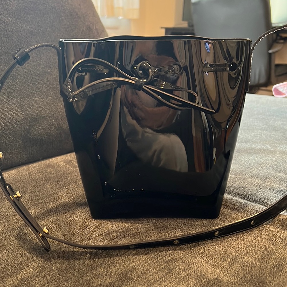 Black patent leather Mansur Graviel bucket bag GREAT condition
